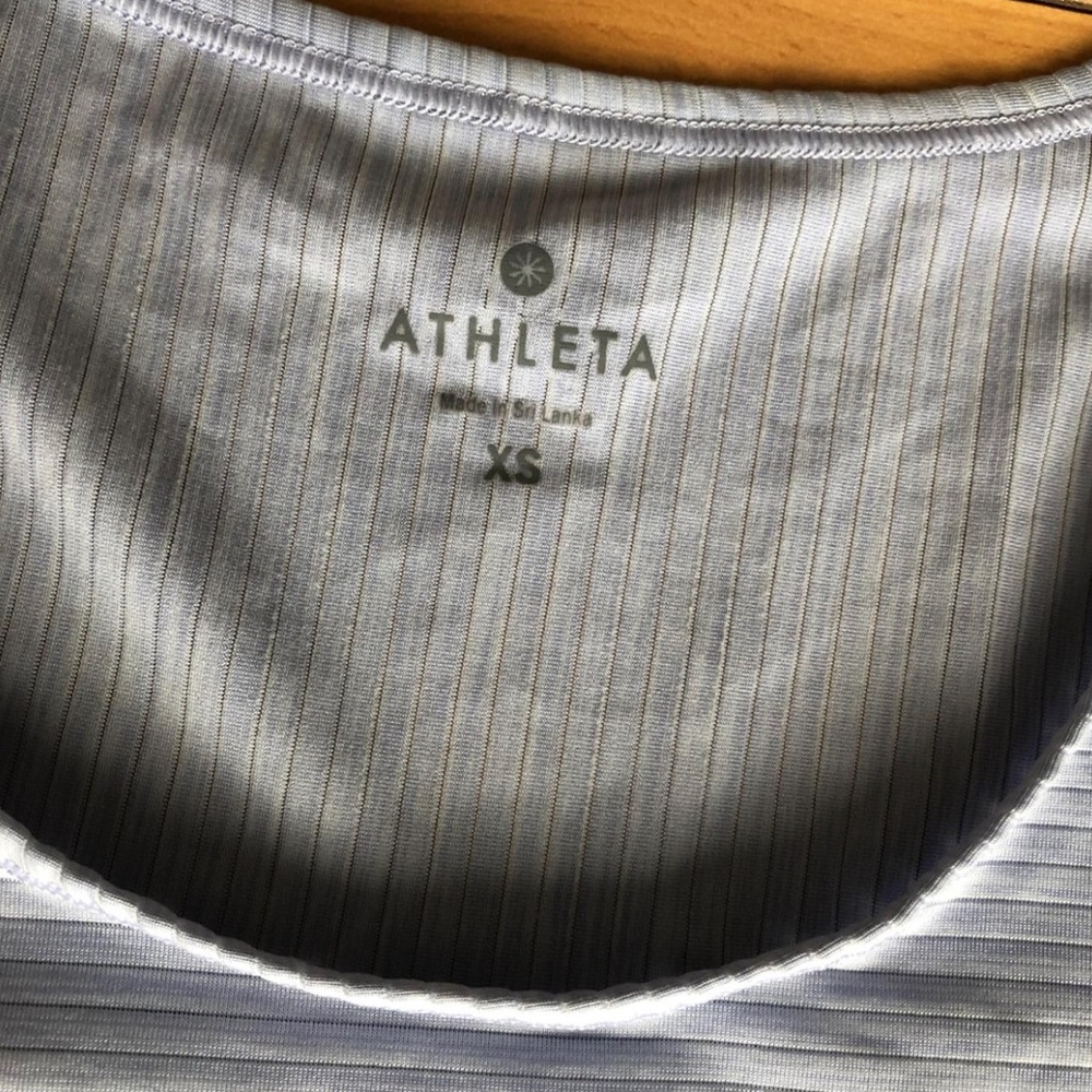 Athleta Light Gray Ribbed Scoop Neck Tank Top